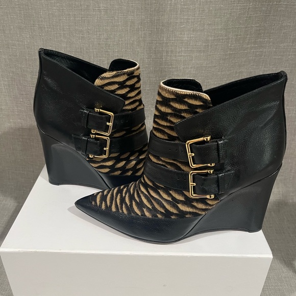 ππHOST PICKππDEREK LAM Marta Calf Hair Wedge Boots/Booties in US size 7. - Picture 3 of 14